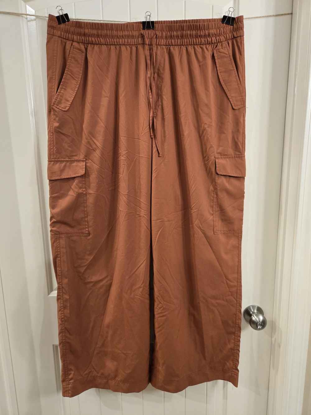Old Navy Wide-Leg Cargo Quick Dry Pants in Rust Size XxL